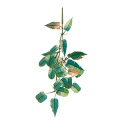 Philodendron scandens-Sweetheart tree plan, top view, cutout, transparent background, isolate, Lush Green Fern Leaves Branch Close-Up, Natural Botanical Background, Detailed Texture © Peter Hai