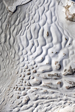 Natural patterns on travertine surface