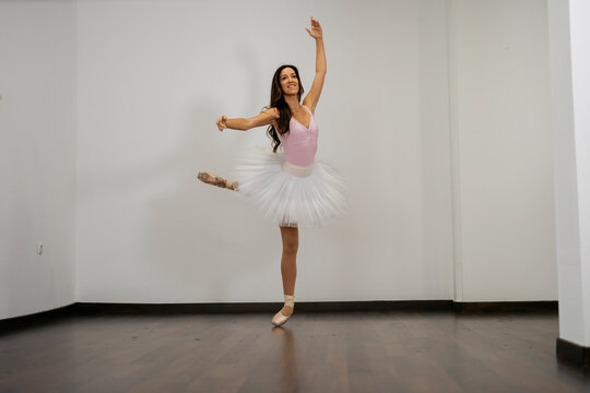 Ballet dancer practicing in a studio setting
