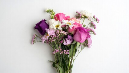 Obraz premium Colorful floral bouquet with roses and daisies on white background.