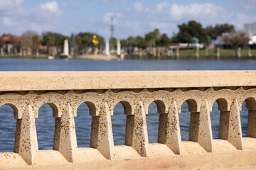 Fototapeta premium Afternoon view of the walkway promenade around Lake Mirror in downtown Lakeland, Florida, USA.