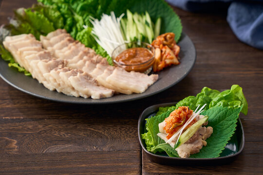 ポッサム 茹で豚と野菜の包み料理