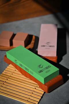 Naniwa Chosera (or Pro) are premium Japanese water stones