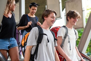 Obraz premium Young travelers exploring urban environment.