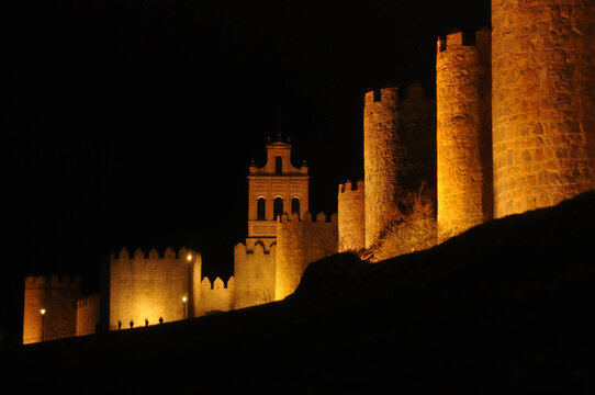murallas de Avila por la noche