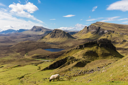 UK, Scotland, Inner Hebrides, Isle of Skye, Trotternish, Quiraing, view towards Loch Cleat
