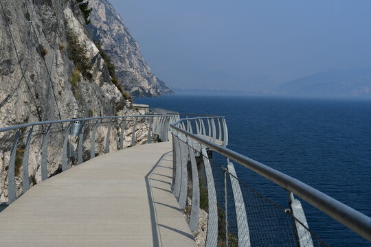 Die Ciclopedonale bei Limone sul Garda