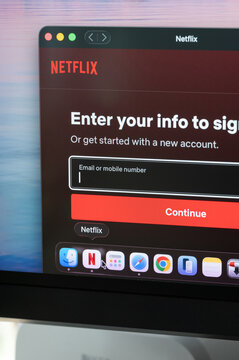 Start Netflix application on computer screen