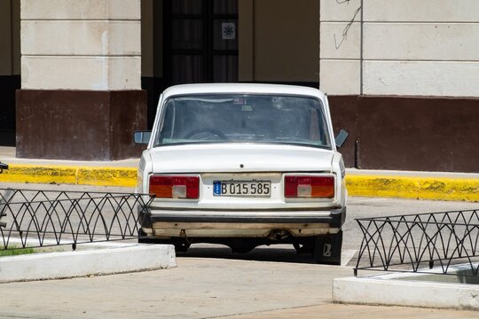 White Lada Riva 2107 (VAZ 1600) saloon car in Varadero, Cuba, rear view