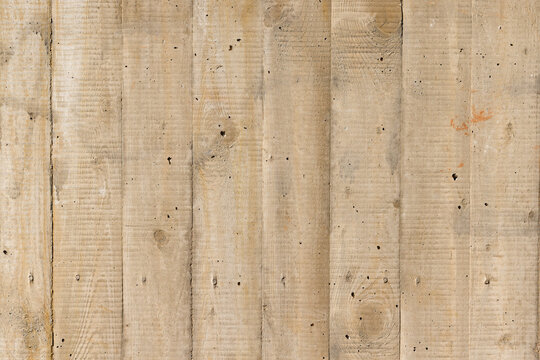 Gussbetonwand mit Holzlattenstruktur - Hintergrund