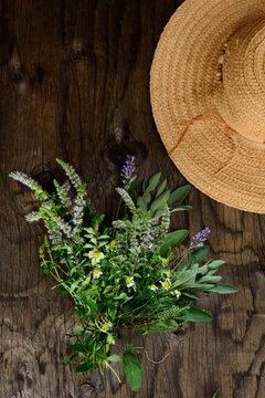 A bouquet garni - herbs 