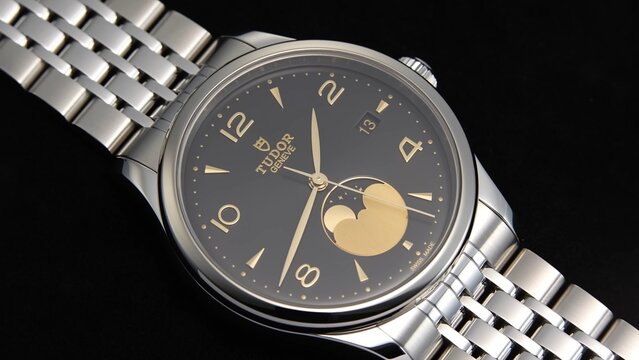 Tudor 1926 Luna, Luxury Swiss Watch.