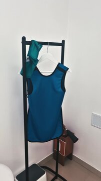 Protective vest with lead interlayer for 3D computed tomography