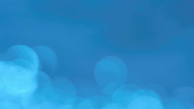 水面と玉ボケの輝き