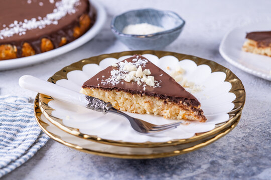 Gluten freen bounty coconut cake with chocolate ganage