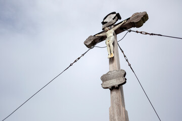 Obraz premium Breitenstein mountain summit cross in Bavaria, Germany
