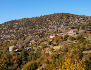 Obraz premium Panoramic view of the village Kapesovo in the mountains of Epirus in Greece