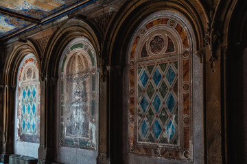 Obraz premium Bethesda Terrace Arcade mural in Central Park, Manhattan, New York City, USA. Detailed mosaic artwork inside the historic landmark.