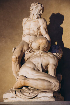 Hercules capturing Cacus, a powerful marble Renaissance sculpture by Baccio Bandinelli in Piazza della Signoria, Florence
