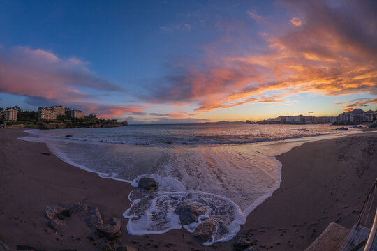 Playa de Ostende Castro Urdiales Amanecer Cantabria