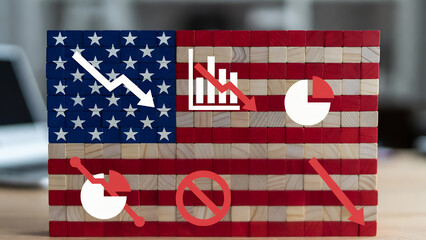 Obraz premium The US economy is facing a significant economic downturn illustrated by symbols.