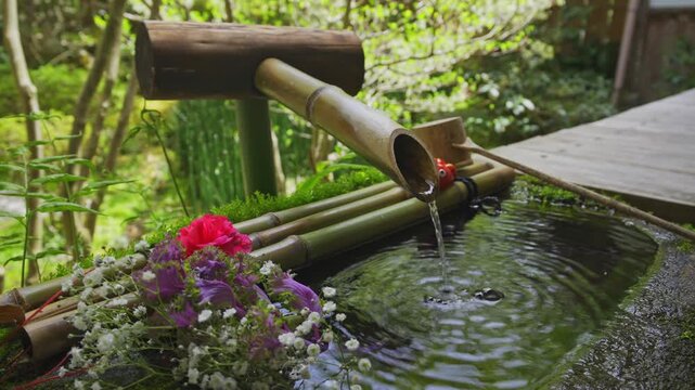 京都　宝泉院の手水鉢