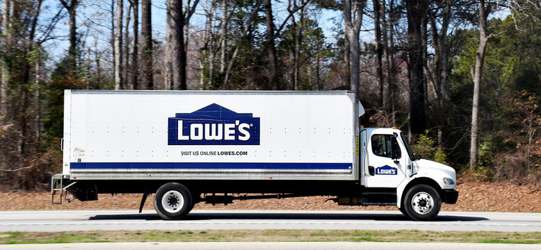 Lowe's Home Improvement Delivery Truck, North Carolina, USA