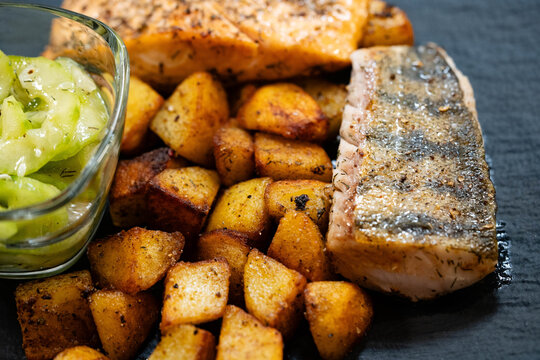 Hamburger Pannfisch mit Bratkartoffeln