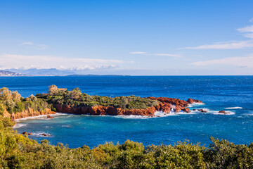 Fototapeta premium Sur les routes du Massif de l'Esterel sur la Côte d'Azur en France