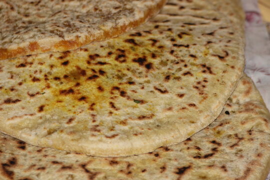 Amazigh stuffed bread, Moroccan stuffed bread