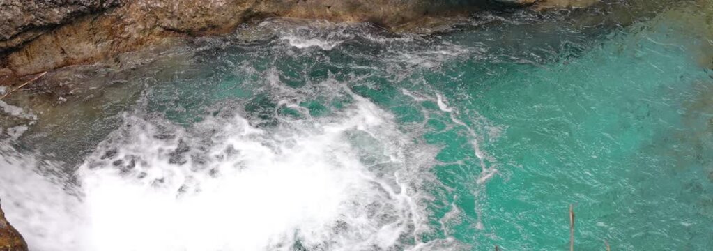 Anamorphic Lens 6K - The marvelous waterfalls of the Vertova