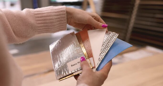 choosing laminate flooring underlay material from samples