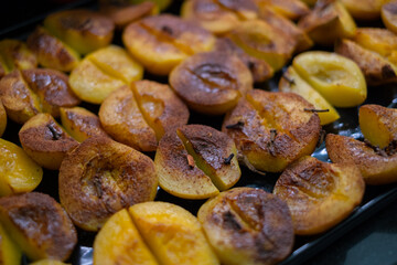 Obraz premium Baked pear with cinnamon served at an all-inclusive hotel