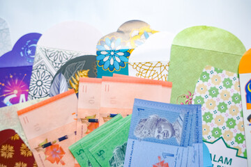 Obraz premium Eid Money Envelopes With Ringgit Notes