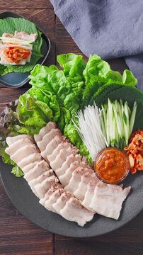 ポッサム 茹で豚と野菜の包み料理