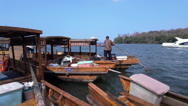 Hangzhou West Lake rowing boat Majiawan dock