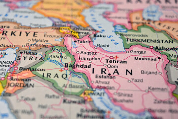 Naklejka premium Hamadan Iran on World Map Close Up Macro Defocused Background Geographic Image