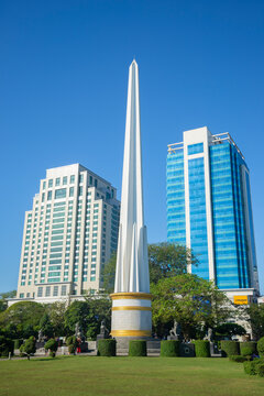 YANGON, MYANMAR - DECEMBER 18, 2016: Independence Monument in Maha Bandula Park on a sunny day