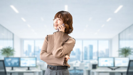 スマートフォンで通話するビジネスウーマン オフィスで連絡する女性のビジネスイメージ, Businesswoman Talking on Smartphone in Office Communication Concept © Trickster*