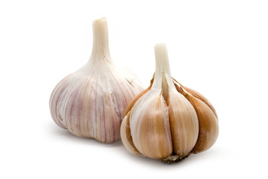  Fresh garlic isolated on white background