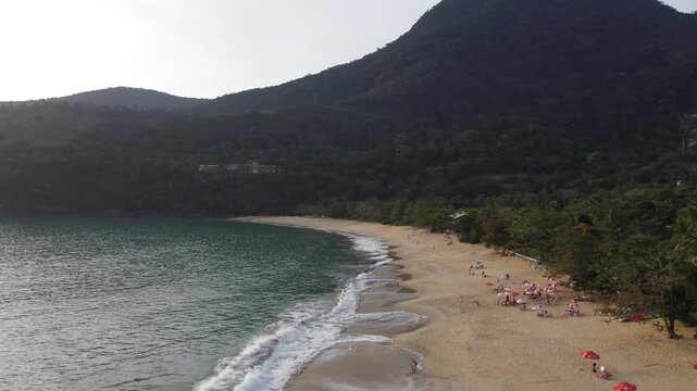 Toque-Toque Grande Beach in S&atilde;o Sebasti&atilde;o, north coast, a paradisiacal beach amidst the mountains.