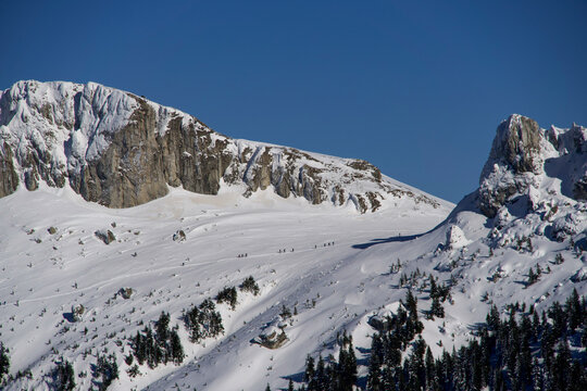 snow covered mountains, Strunga Saddle, Bucegi Mountains, Romania 