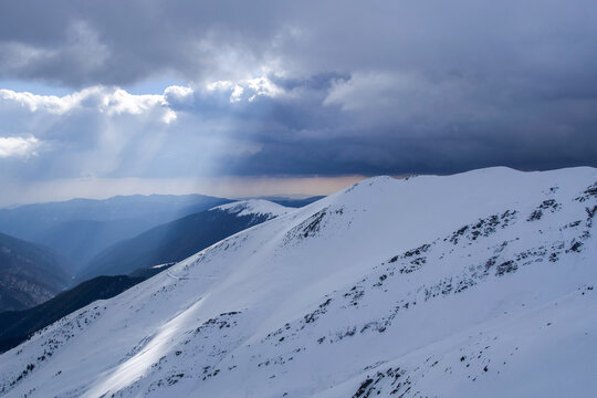 snow covered mountains, Podeanu Ridge, Fagaras Mountains, Romania 