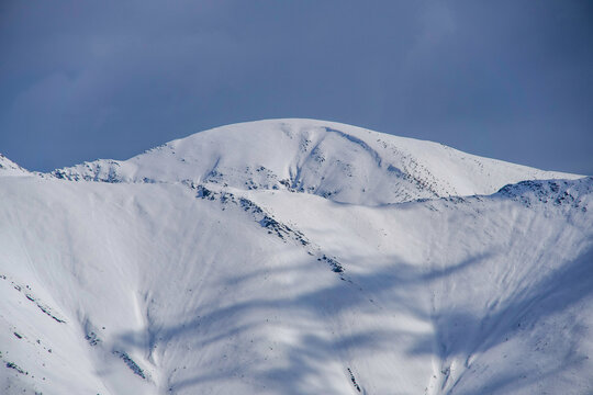 snow covered mountains, Lespezi Ridge, Fagaras Mountains, Romania 