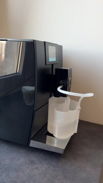 The longevity of an automatic coffee machine depends on timely cleaning of the brewing unit, the frother, and the milk system. Expensive kitchen appliances.
