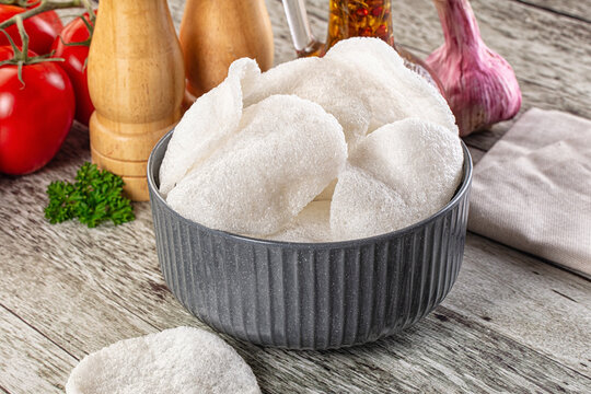 VIetnamese traditional crunchy crab chips