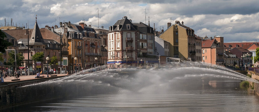 Jets d'eau dans le centre ville de Belfort