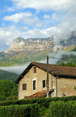 Fototapeta premium Paysage montagneux dans les Alpes françaises