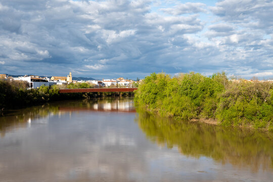 Puente sobre el Guadalquivir en C&oacute;rdoba