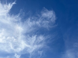 Fototapeta premium Cirrus clouds in blue sky 